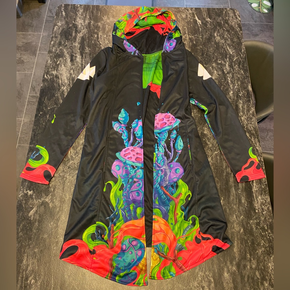Scummy Bears Wakaan Cloak – Brand New